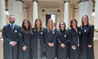 De izquierda a derecha: Alfonso Casais Solano, Beatriz Román Vila, Candela Fernández Mourín, Noelia Alicia Santalla Crecido, M.ª Teresa Domínguez González, Denise Romero Barciela y Sandra Guarc Colón